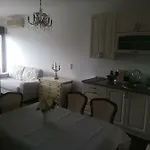 Merion Apartament
